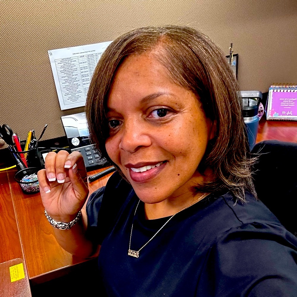 Meet your Posher, Shasharon